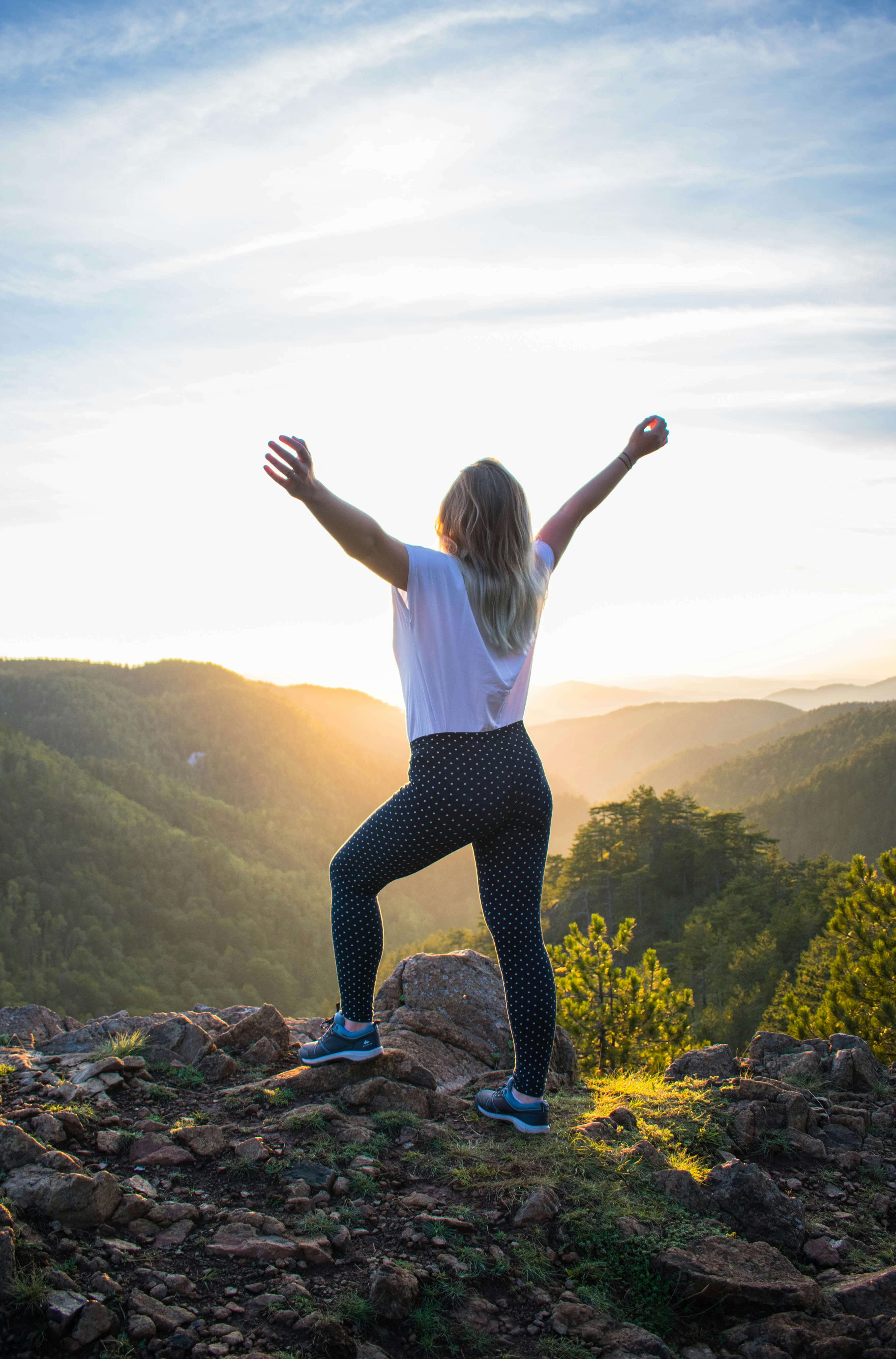 10 Essential Habits for a Balanced and Healthy Life